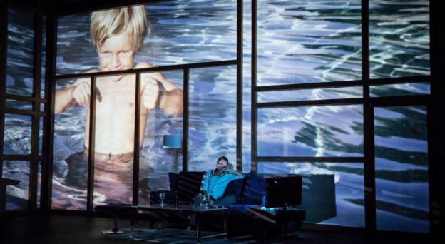 Rabbit Hole au Théâtre des Bouffes Parisiens