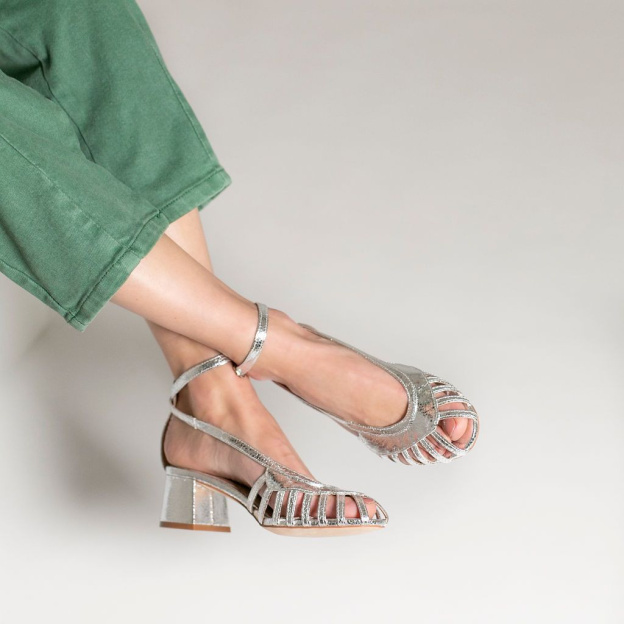 Les chaussures Vanessa Wu s'installent chez Citadium pour l'été