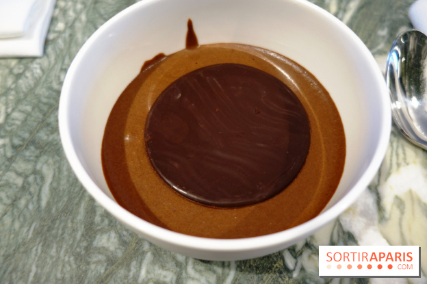 Zebra par Alexandre Giesbert et Julien Ross dans le 16e à Paris