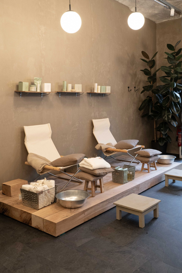 Birkenstock ouvre un spa éphémère pour les pieds dans un concept store à Paris