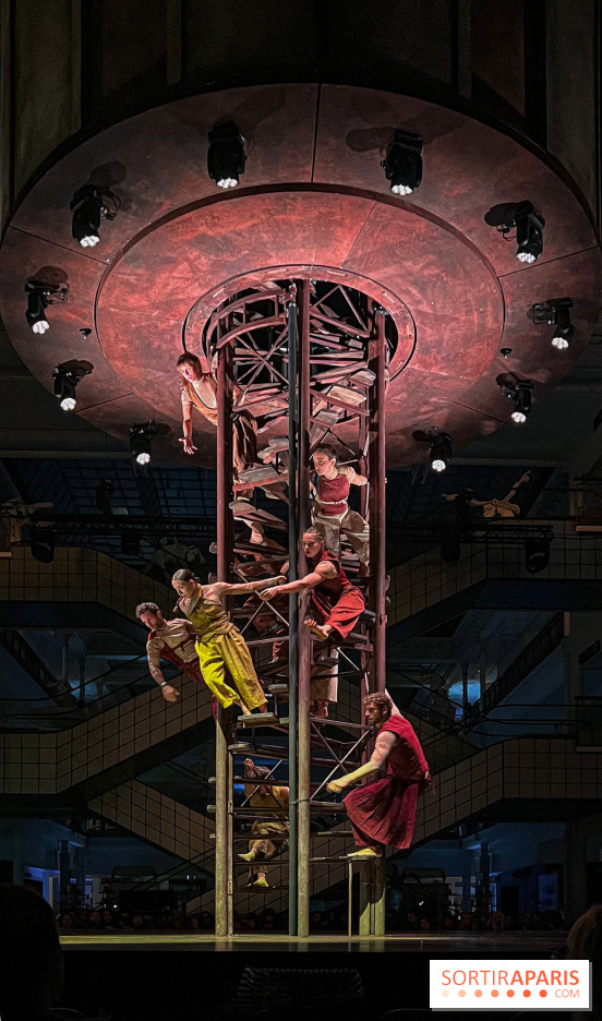 Babel, de Mourad Merzouki : le nouveau spectacle qui fait danser le Bon Marché Rive Gauche