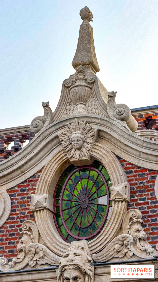 Le Portail aux escargots, le vestige étonnant de la demeure du fondateur de la haute couture