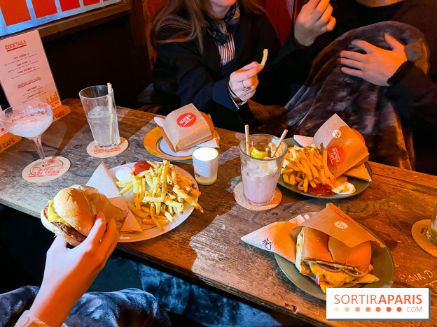 HEATTECH CAFÉ : la terrasse la plus chaude de Paris signée UNIQLO, au Café Chéri(e)