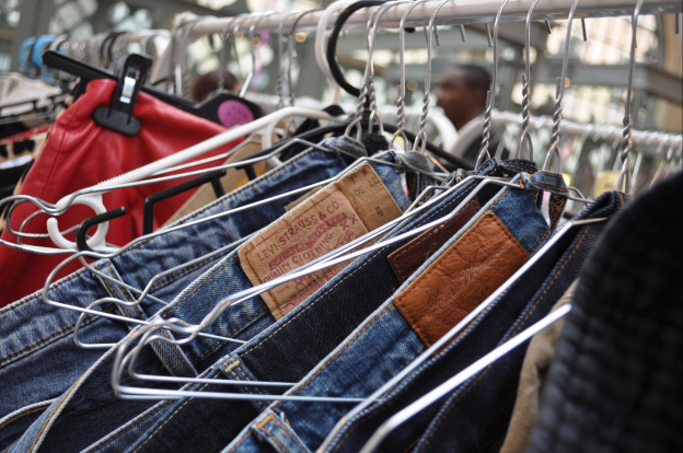 Vide-dressing Violette Sauvage 2023 : le temple de la seconde main de retour à Paris 