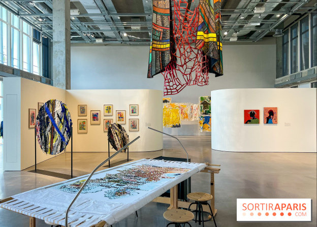"Sur le fil : de Dakar à Paris", la nouvelle exposition mode & textile gratuite de la Galerie du 19M