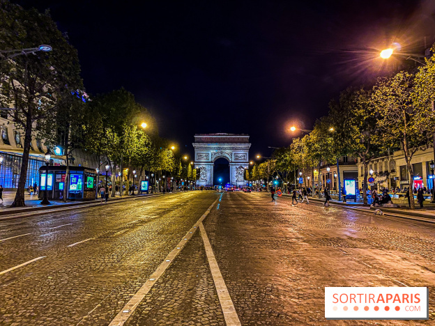 Visuel Paris Arc de Triomphe Champs Elysées nuit