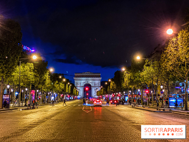 Visuel Paris Arc de Triomphe Champs Elysées nuit