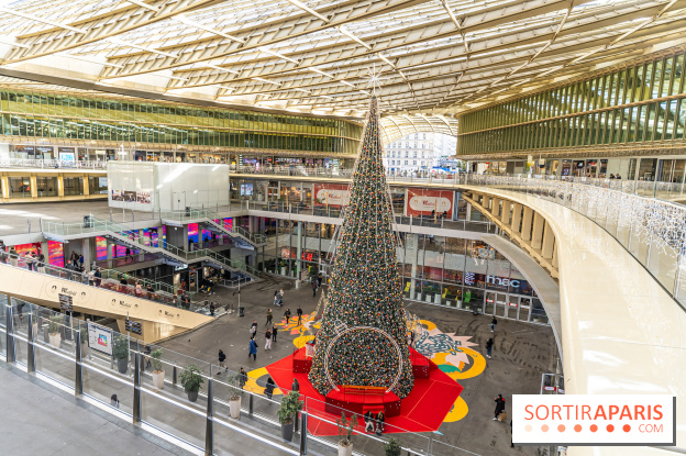 visuel Paris visuel  -  sapin - forum des halles- Noël