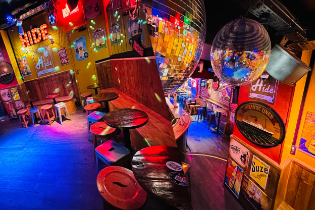 Une véritable paillote de plage à Paris : Afterwork, Resto & Party !