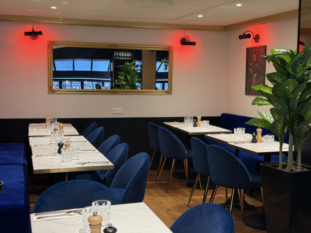 Sacré Frenchy : néo-brasserie française festive en plein cœur de Paris