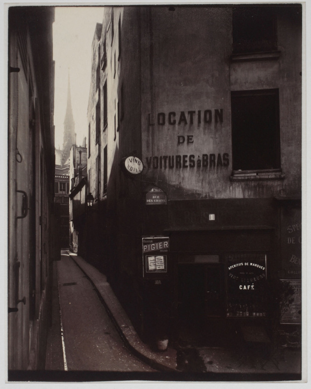 Eugène Atget, Rue des Chantres, Paris, 1923