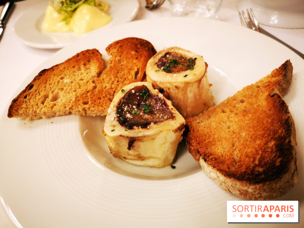 Batifol - Restaurant Paris 10 - Os à moelle, sel de Guérande et pain de campagne grillé