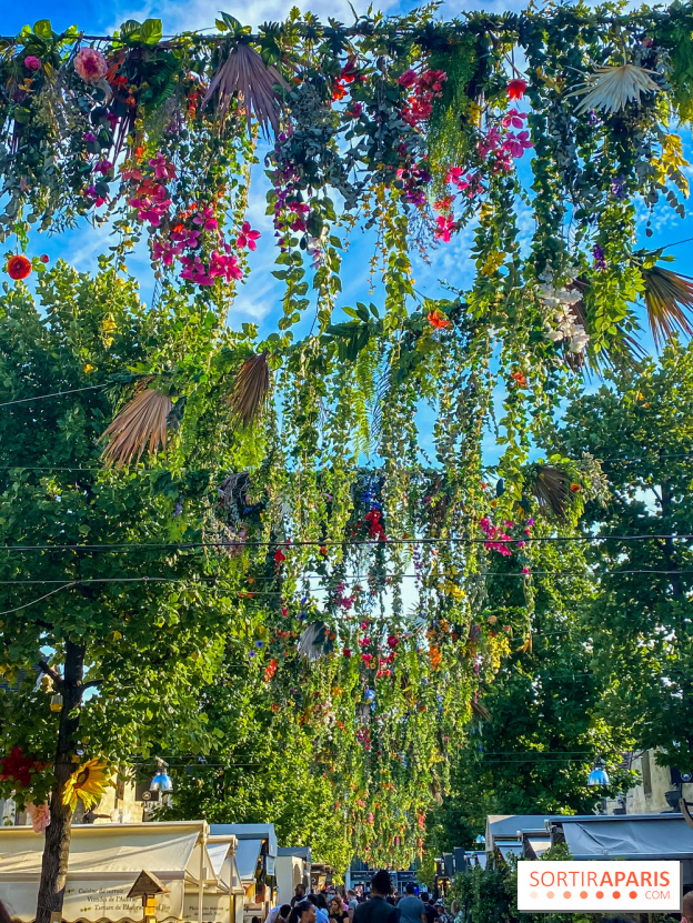 Le ciel de fleurs à Bercy Village