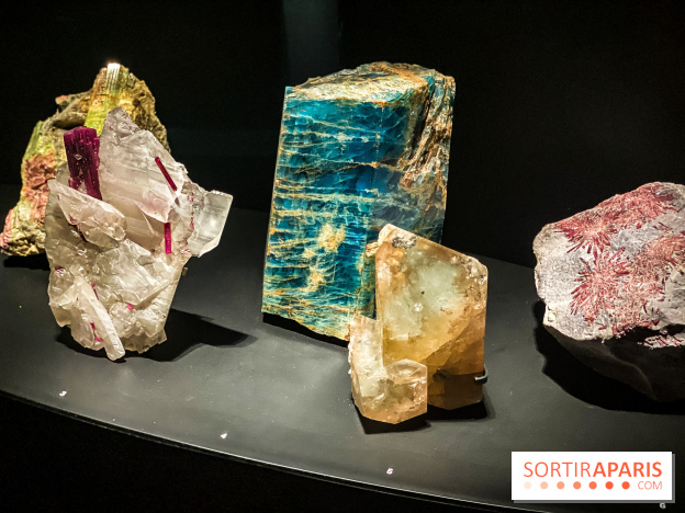 Photos Exposition Pierres Précieuses, du minéraux aux bijoux avec le Joaillier Van Cleef & Arpel
