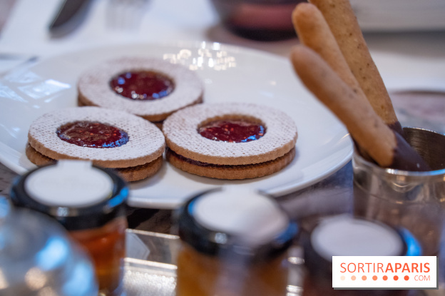 Le tea time de Noël du Crillon 