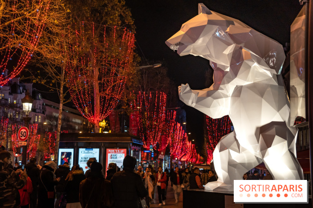 Exposition de Richard Orlinski avec Georges V et sur les Champs-Elysées