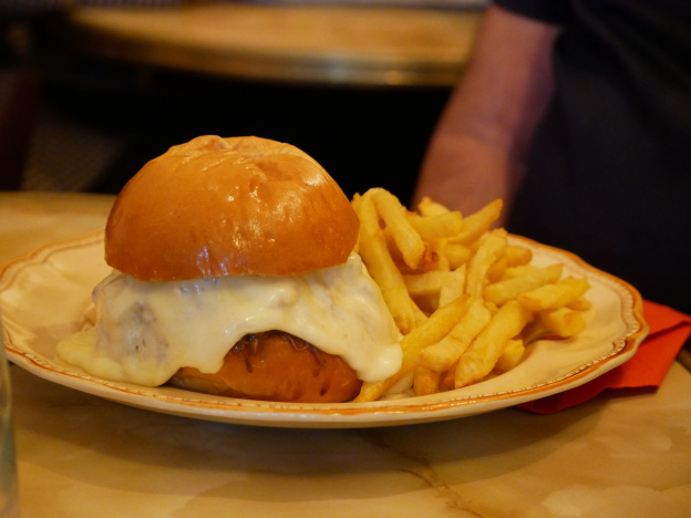 Mamie Colette Montmartre 2021