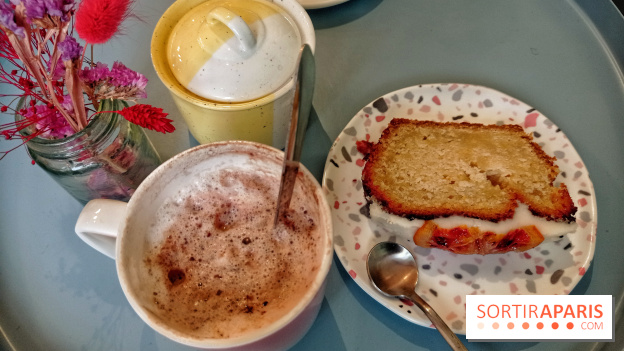 Un livre et une tasse de thé, la librairie féministe et engagée à République