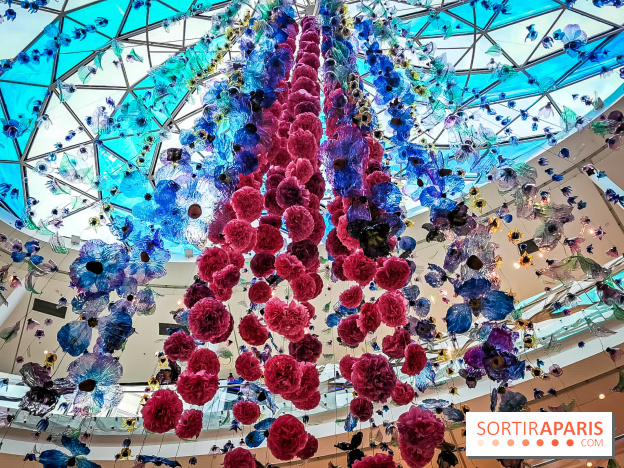 Les bouteilles à la mer, l'exposition poétique et florale autour de la pollution à Beaugrenelle
