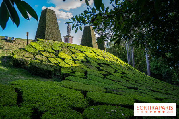 Le Château de Breteuil, ses jardins remarquables et contes de Perrault 