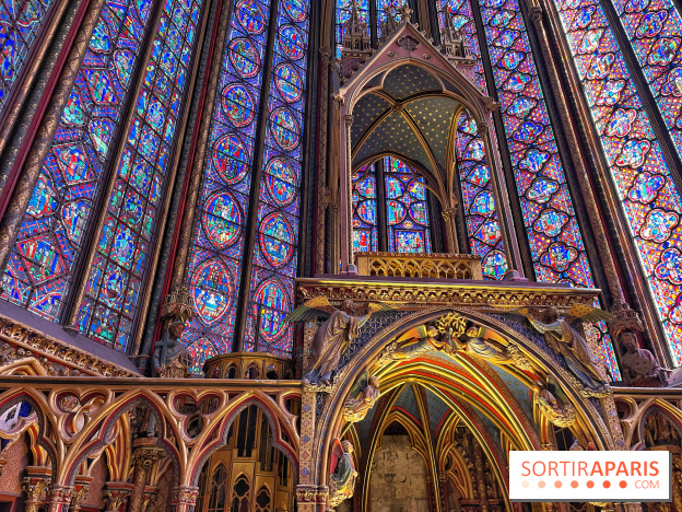 La Sainte-Chapelle et ses 1113 vitraux, un véritable joyau gothique à Paris