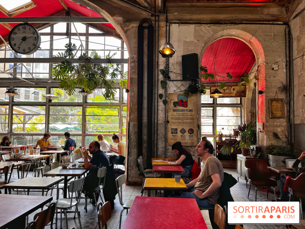 Balade sur la Petite Ceinture du 18e : le Hasard Ludique et la Recyclerie, les incontournables