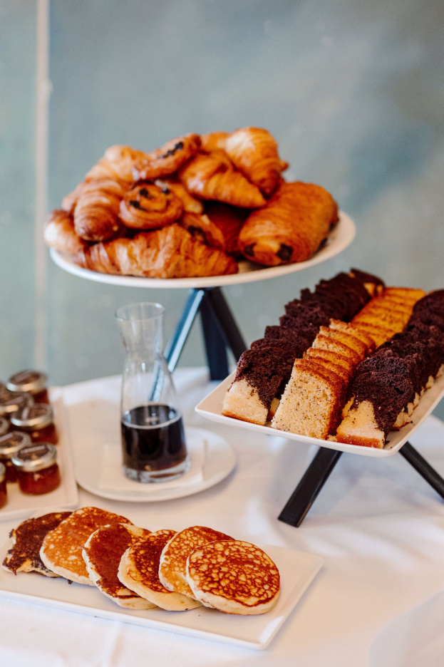 Le brunch à volonté et ses ateliers mosaïques pour les enfants, chaque dimanche au Café Beaubourg