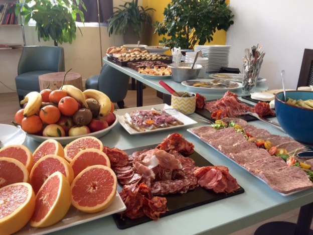 Le brunch kids friendly à volonté des 2 pianos, dans le 15e