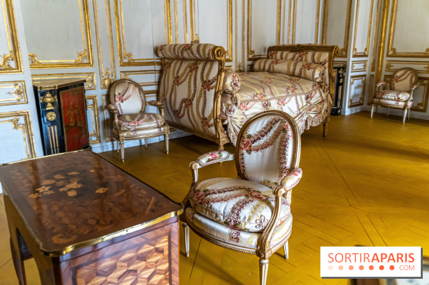 Les appartements de Madame Du Barry restaurés au Château de Versailles  - chambre - li