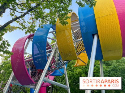 Le Jardin du Dragon, l'aire de jeux colorée au parc de la Villette