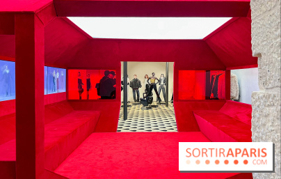 Le pop-up store évènement de H&M Studio dans une galerie d'art - Paris Fashion Week