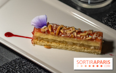 Bus Saint Germain 1920 - dîner dans un bus en traversant Paris  -  A7C3712