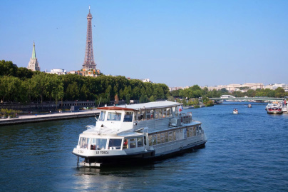 Offrir un dîner croisière à Paris