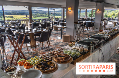 Le Brunch à volonté du belvédère au Domaine de la Corniche dans les Yvelines - photos -  buffet