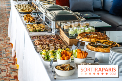 Le Brunch à volonté du belvédère au Domaine de la Corniche dans les Yvelines - photos -  buffet