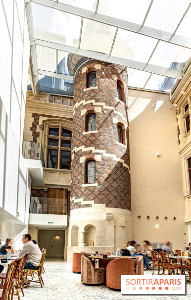 Inform Café, le coffee shop brunch  sur fond de monument historique au Citéco -  coffee shop