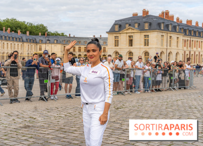 JO Paris 2024 : Les porteurs et relais de la flamme à Versailles -  Salma Hayek