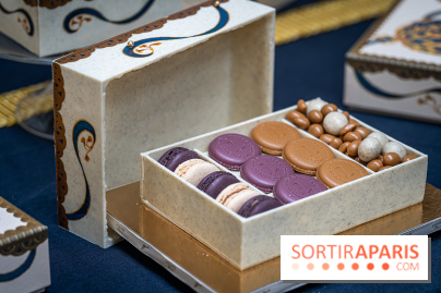 La bûche coffrets de Noël en trompe l'œil de Ladurée 2024 par Julien Alvarez et les créations de fête -  macarons