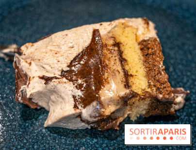 Les bûches de Noël de Jeffrey Cagnes 2024 - photos -  découpe praliné 