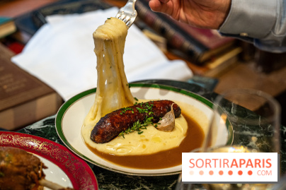 Le Bistro des Livres, le restaurant français pour les amoureux des bouquins -  saucisse purée aligoté 