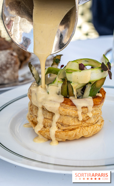 Les Chasses, le restaurant insolite avec une superbe terrasse à l'Abbaye des vaux de Cernay dans les Yvelines - A7C05904