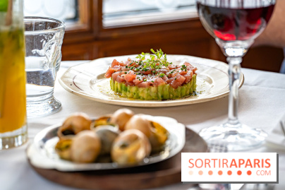 Margaux, le restaurant français typique, face à la Tour Eiffel - A7C09261