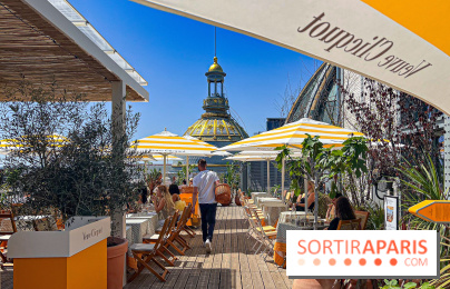 La terrasse estivale du Printemps Haussmann 2025 avec vue sur Paris et la Tour Eiffel - image00008