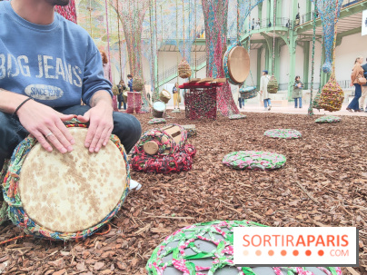 Ernesto Neto tisse une nouvelle installation monumentale gratuite au Grand Palais, nos photos