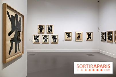 Pierre Soulages : nos photos de son exposition et de ses peintures sur papier à voir au Musée du Luxembourg