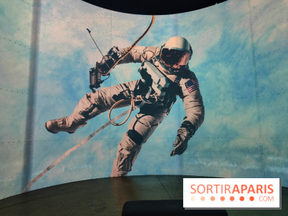 Destination Lune : un voyage immersif dans les étoiles à l'Atelier des Lumières - photos - fotor 1758652317168