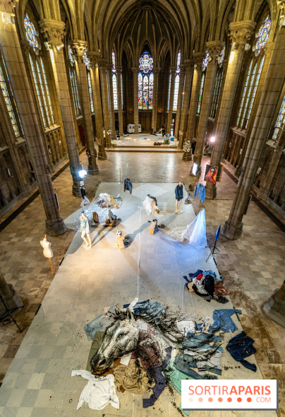 Exposition street-art et mode gratuit dans une chapelle à Paris : à la Croisée des Arts - photos