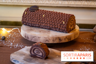 Les Bûches de Noël Angelina Paris 2025