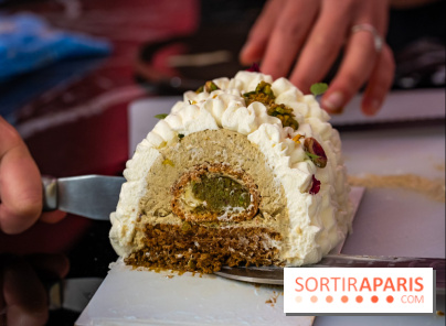 Bûche de Noël Paris-Brest pistache et tropicale de Nour Kandler - Lalla Coffee - A7C02409
