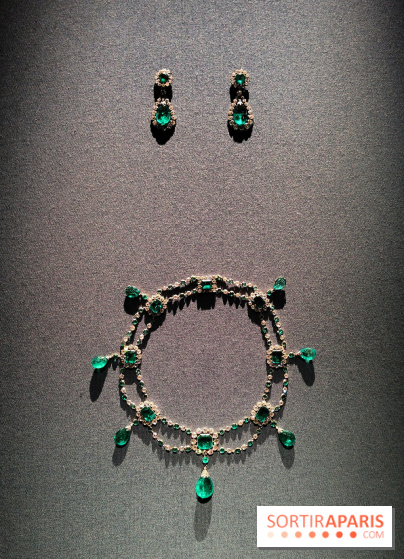 Joyaux dynastiques : une exposition qui brille de mille feux à l'Hôtel de la Marine à Paris - fotor 1765278725198